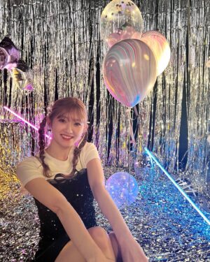 Ayano Kawamura Instagram - new single発売日です！

美々たる一撃
うさわのナルシー
THANK YOU,HELLO GOOD BYE

ぜひCDゲットして聴いてください🪩⟡.·

#ANGERME#アンジュルム#川村文乃