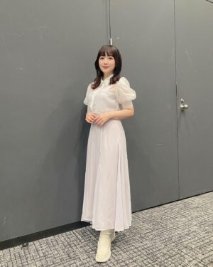 Ayasa Ito Instagram - 最近ガルパの周年系の生放送やイベントが続いていたのですが、この時期有咲カラーのお洋服が多くて大変助かります💜🤍
選ぶのたのしい🥰