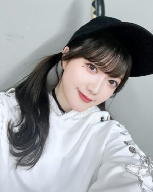 Ayasa Ito Instagram - BoC'zの衣装ー！
レッグウォーマーかわいかた！♡
#ウマ娘　#ヴィブロス