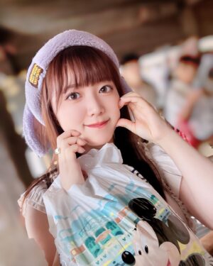 Ayasa Ito Instagram - #ファンタジースプリングス 
アナ雪最高でした🥹