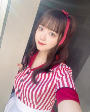 Ayasa Ito Instagram - なんやかんやこの髪型好きなんよな🍎
みんなの好きな髪型教えて✌️