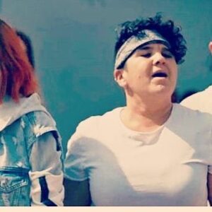 Ayça Damgacı Instagram - #avlu tatlıcanlarım @sevdahanimmm @eceakselofficial