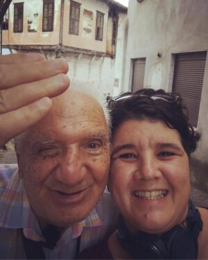 Ayça Damgacı Instagram - Xanthi-İskeçe halkını selamlayan Arnavut kralı ve kızı 😄