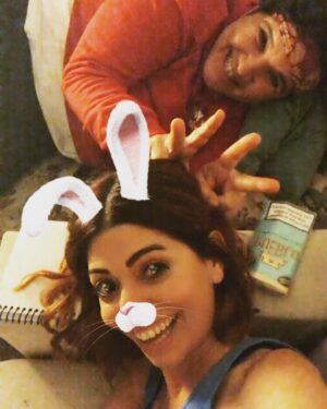 Ayça Damgacı Instagram - Mutlu yıllarımız oldu... Daha da çoşkulu, ilham doluları olsun Cerom!