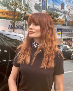 Ayça Varlıer Instagram - To the new beginnings 🤍 Styled by lovely @esrabasibuyuk