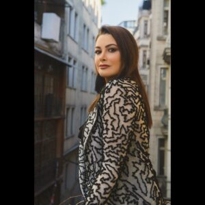 Ayçin İnci Instagram - Hadi siz de söyleyin, hangisini beğendiniz? 1 mi 2 mi? 💕 @buketkahraman
#dress @perihandemirdelen
#Pr @prfashionpr
#Styling @prfashionpr #photography @yurtbayenes