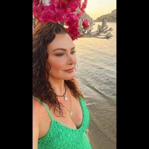 Ayçin İnci Instagram - 1, 2, 3, 4? Ben bu sıralamayı sevdim ama? 💚🌺🌞🌊