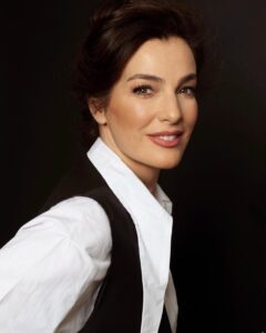 Ayelet Zurer Most Liked Photos and Posts