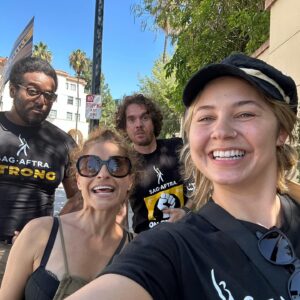 Ayla Kell Instagram - Strike days dump 🪧

@sagaftra