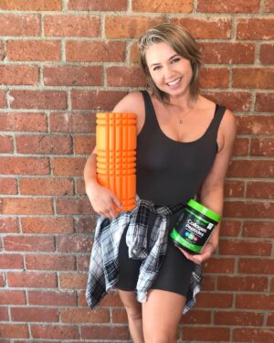 Ayla Kell Instagram - How do you  prepare vs recover? 

Okay, so I was sooo excited when I got this @target package… @drinkorgain collagen has become a daily part of my gym prep. Mainly because it is flavorless so I put it in my coffee, yogurt, and my oatmeal along with my protein. I care so much about my joints and this makes it so much easier. 

For recovery, I am ALWAYS foam rolling. Like every night foam rolling. 

#OrgainPartner #OrgainCollagenAtTarget #Collagen #ThatORGAINFeeling #herorgain #amborgaincollagen #ambcollab