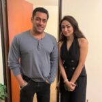 Ayoshi Talukdar Instagram - Meeting this man always feels a dream! Yet again he never failed to make me love him more with just being the most humble person!! ❤️ @beingsalmankhan