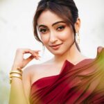 Ayoshi Talukdar Instagram - Do not settle for something less extraordinary than the magic you hold✨💫♥️ Outfit: @dagdai Makeup: @sahababusona Hair: @ginni_love21 Styling: @subrata4462 Photography: @abhinaskarphotography #instagram #instagood #love