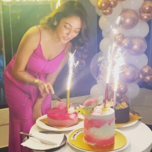 Ayoshi Talukdar Instagram - Thankyou for all love ♥️
#birthdaydump