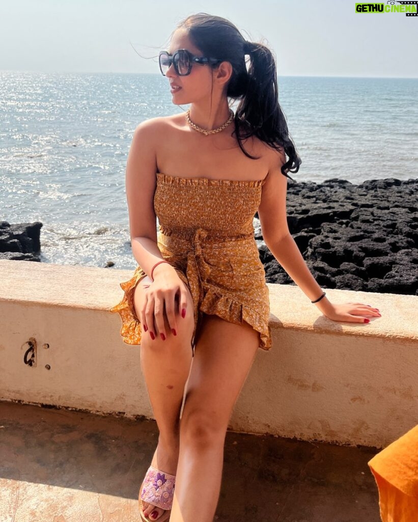 Ayraa Instagram - Seas the moment my friend! ❤️🏖️ Wearing these beautiful shades from @turakhiaopticianschennai