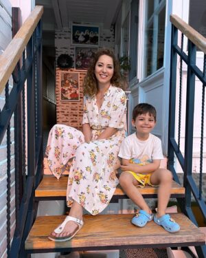 Ayşegül Akdemir Instagram - Ev yerleşti mekanın sahibi geri geldi. Bebeleri pistten alalım😂🤪