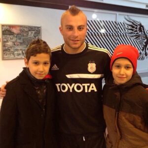 Ayşegül Günay Instagram - BEŞİKTAŞK⚫️⚪️❤️ @tprkdemir @boridemir #tb @besiktas #beşiktaş