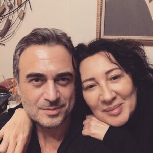 Ayşegül Günay Instagram - Şahane bir albüm geliyor KUTSİİİİİİİ🍀🍀🍀 @kutsiofficial