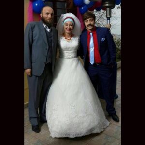 Ayşegül Günay Instagram - Ofli hoca nın şifresi 2 , bütün hızıyla çekime devam ediyoruz🍀🍀🍀🍀
