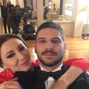 Ayşegül Günay Instagram - "ASLA VAZGEÇMEM" Tolgahan'ım Sayışman'ımla yine yeni yine yeniden🍀🍀🍀🍀 @tsayisman