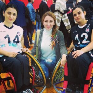 Ayşegül Günay Instagram - 3 Aralık dünya engelliler gününde "engellilere farkındalık yaratma organizasyon"unda beraberdik