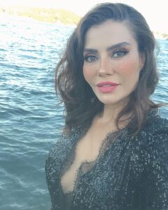 Actress Ayşen Gürler HD Instagram Photos and Wallpapers September 2022