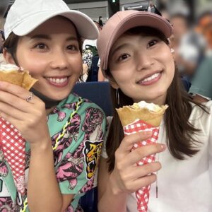 Ayumi Hirodo Instagram - #ヒロドのとらほー日記
ようこそタイガース観戦ツアーへ、ももちゃん🍑✨
野球観戦行きましょうって声かけてくれてありがとう😍
ホーム甲子園とまではいかなくても、応援のボリュームはビジターと思えないほどでした！特にチャンステーマの時のももちゃんのリアクション🤣「こんなに声量大きいんですか？！」
スポーツの現場に声が戻ってきて、心が満たされた気がします！
生とらほー！叫べてよかった🐯

#ビッグフライ大山さん
#伊藤投手のナイスピッチ
#ノイジーの意地
#岩崎さんの静かな闘志
#ヒロドのこべや　。