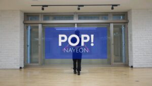 Ayumi Ishida Instagram - #石田が踊るってよ
.
.
.
POP! / NAYEON
.
.
遅ればせながらこの曲でナヨンさんにとても惹かれ、MVもdanceもrecordingもmakingも、めっちゃ見ました……🥺❤️
.
ナヨンさんもかわいいし、
弾けるような振り付けもかわいい……❤️
.
.
久しぶりの踊ってみたです
よろしくお願いします
.
🕺
.
.
※音はありません
.
#アームウォーマー
#これのために用意しました #笑
#pop #nayeon さん
#morningmusume22
#モーニング娘22
#石田亜佑美