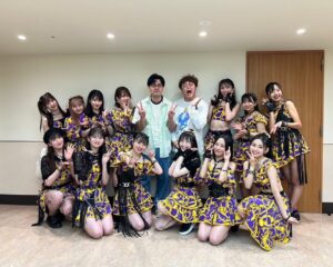 Ayumi Ishida Instagram - 🍀
 
 
2024.5.27  日本武道館
 
 
卒業発表もしたからーって、
10期3人とも見守りに来てくれた🐣🐣🐣🐣
 
先輩方からも同期からも、
楽しかった！！って、
たくさん言っていただけました💛🩷❤️‪🧡‬‪💛

飯田圭織さんも声をかけてくださり、
市井紗耶香さんも卒業に触れてくださいました🪽
 
小湊美和さんとは、
またお話させていただく約束をした！

友達の友達は友達！って感覚で、
勝手に近い存在だと思っている柏木ひなたさん
応援のお言葉ありがとうございます..✨
 
久しぶりにお会いできた美山加恋さーん！
お隣行きたかったから行った🫶🏻
このタイミングで見ていただけて嬉しい..
 
マユリカさん、
Wake-up Call～目覚めるとき～ 今回も歌ったけど、
どうでしたか！他にも好きな曲ありましたか！
とか聞きたかったです(？)笑
 
ぼる塾の田辺さん、はるかさん、
まりあがまぁねーって言ったとき私も大沸きでした🫶🏻
函館..行かれてましたね..！ってお伝えした..🫶🏻

初めてライブに来ていただけた岡本夏美さん！
お褒めの言葉を、感想を、投稿してくださってて、
すごくすごく嬉しい..🩵
 
まりあからたくさんかわいいお話伺ってます、
水田さん🤍しゅうこさん
なんだか私もお会いできて感激..
 
友達の友達は友達の感覚がここでも生まれる、
でか美ちゃんさん！そして、サツマカワRPGさん
お2人揃ってるとこ見られた〜🫶🏻かわいい〜🫶🏻
 
 
 
#日本武道館
#モーニング娘24
#morningmusume24
#石田亜佑美