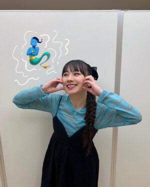 Ayumi Ishida Instagram - 🧞‍♂️𓈒 𓂂𓏸
 
 
 
劇団四季 アラジン
観てきた日の投稿..🧞‍♂️
 
写真全然関係なくて武道館の日に撮った写真だけどジーニーの色だなって思ったので！ジーニー！あの時間ほんと楽しかったなすごかったな！煌びやかすぎて！感動！ありがとうございました！やっぱジャスミンかわいくて髪伸ばしたくなってます！...
 
 
#🧞‍♂️
#モーニング娘24
#morningmusume24
#石田亜佑美 
#顔ハート下手すぎてこぶとりじいさん