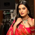 Ayushi Khurana Instagram - Can’t get over this look♥️