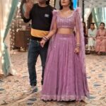Ayushi Khurana Instagram - What jhumka with @aayushe_khurana #reel #choreography❤️ #direction #lackoftime🕕