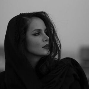 Azade Mehdizade Instagram - @nikzad.t 📸
💎💎💎🌹 هیچوقت کسی رو که روحت رو بیشتر از جسمت لمس میکنه رو رها نکن 🌹