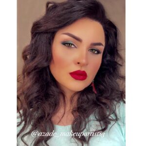 Azadeh Porbaha Instagram - #christmasmakeup 🎄
سلام سلام 🤶🏻
شروع کنیم میکاپ های کریسمسی
سبز و قرمزی 💄🎄

🎄🎄🎄🎄🎄🎄
@azade_makeupartist83 
🎄🎄🎄🎄🎄🎄
#azade_makeupartist83#christmas#majeupartist#makeupchallenge#christmasnails#christmasdecor#christmasdesign#hudabeauty#kryolanofficial#tartecosmetics#makeuptutorial 
🎄🎄🎄🎄🎄🎄
#آزاده_میکاپ_آرتیست#میکاپ_صورت#میکاپ_عروس#کریسمس#کریسمسی#میکاپ_حرفه_ای#چالش_جدید