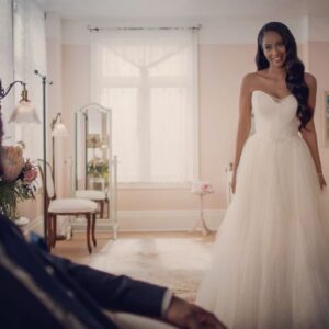 Azie Tesfai Instagram - Just released! New promo stills! @warnerbrostv 
TWO hour series finale this Tuesday. It’s all happening! 👰🏾‍♀️🦸🏾‍♀️😳❤️