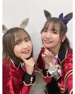 Azumi Waki Instagram - 【ウマ娘5th東京公演】
*
*
藤原夏海さん(かわいいのに歌声かっこよすぎる…)

秋奈さん(めちゃめちゃ可愛くてコッソリ顔見まくってます)

咲々木瞳さん(たたずまいも何もかも綺麗)

山根綺さん(本当にすごいとずっと思ってるプロです)

真野美月さん(懐っこくてかわいい頑張り屋さんっ)

中村カンナさん(元気で明るくて引っ張ってくれる)

今泉りおなさん(かわいいぃぃぎゅってしたくなる)

井上ほの花さん(周りをほわわんとしてくれるオーラすごい)

藤本侑里さん(普段とステージとのギャップすごい)