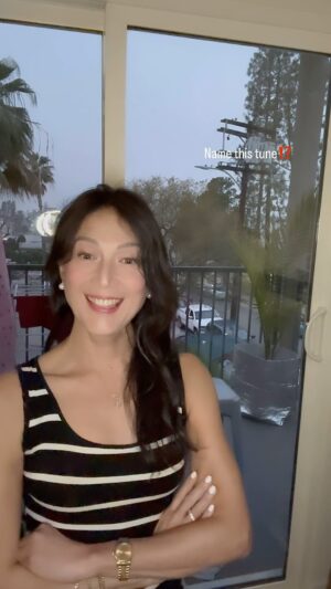 BB. Gandanghari Instagram - #SingAlong: dedicated to the one I truly miss…🙏
.
Kung kailan sumikat ang araw at lumigaya ang aking puso💕
.
Have a great week guys❣️
.
#cover #RawVocals #FavoriteSong #Lovesong #OPM #BestFriend 🦋