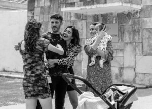 Bárbara Branco Instagram - fim 🤍

obrigada do fundo do coração a todas as pessoas talentosas com quem tive o gosto de trabalhar. guardo a nossa @flor_sem_tempo_oficial e, muito particularmente, a Catarina e os Valente com muito carinho. sou uma sortuda.