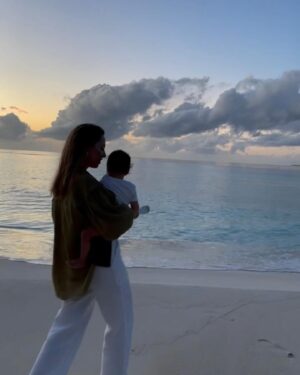Bárbara Corby Instagram - Feliz Dia do “tudo está bem se os meus filhos estão bem”🤍