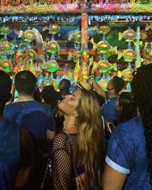 Bárbara Lourenço Instagram - Que noite linda.💙