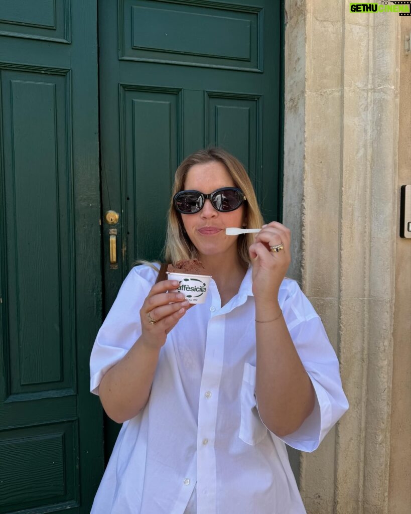 Bab Buelens Instagram - birthday trip to Noto 🤍 ate the best gelato of my life, walked up and down and up and down again, bought ceramic fishes, burned candles, watched cars