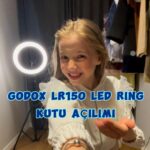 Bade Arazlı Instagram - Seslendirme, altyazı, kutu acılımı, tanıtım, ev, yaşam.. siz ne istediyseniz (sanırım böyle bişey istediniz) ben yaptım 🥳 Işığım: @godoxtr Kıyafetlerim: @goose_official Askılı raflar: @ikeaturkiye #ikeaturkiye #godox #goose #tanıtım #reklam #badearazlı