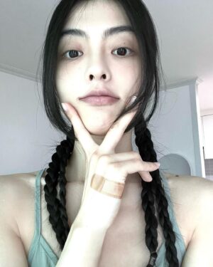 Bae Gang-hee Thumbnail - 44.1K Likes - Most Liked Instagram Photos