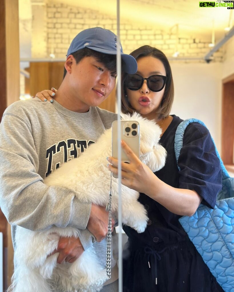 Bae Yoon-jung Instagram - 얼마전 우리... 맨날싸워도 내남편..😮‍💨 내사람들 모두 좋은날이오길🙏