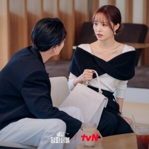 Bae Yoon-kyung Instagram - 감사했습니다🙃🤍윤대표 행복하자🫶🏻