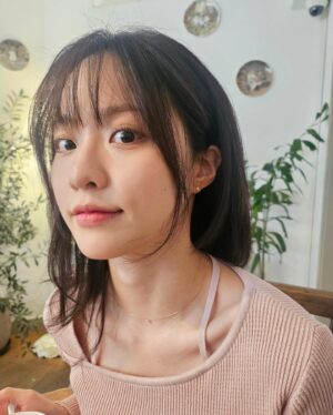 Bae Yoon-kyung Instagram - 🫖🫖
