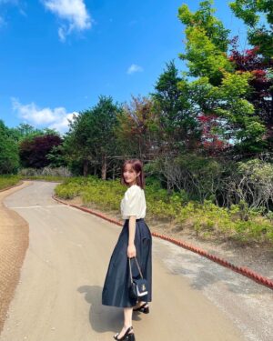 Bae Yoon-kyung Instagram - ☀️💃🏻🤳🏻