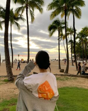 Bae Yoon-kyung Instagram - 🌊🌴🍟