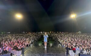 Baek A-yeon Instagram - 나 진짜 #과기대 만나서 너무 행복했다구..🫶🏻🥰
다들 재밌게 놀아줘서 고맙구, 
결혼 축하한다고 외쳐줘서 고맙구,
질투가나 타이밍 기가막히게 맞춰서 불러줘서 고맙구,,
받은것만 너무 많았던 과기대
사랑해 모두😘💜
