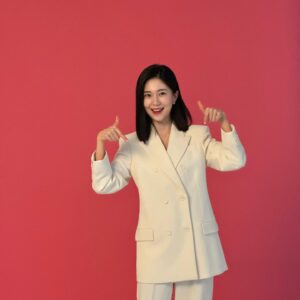 Baek Jin-hee Instagram - 곧 만나💖