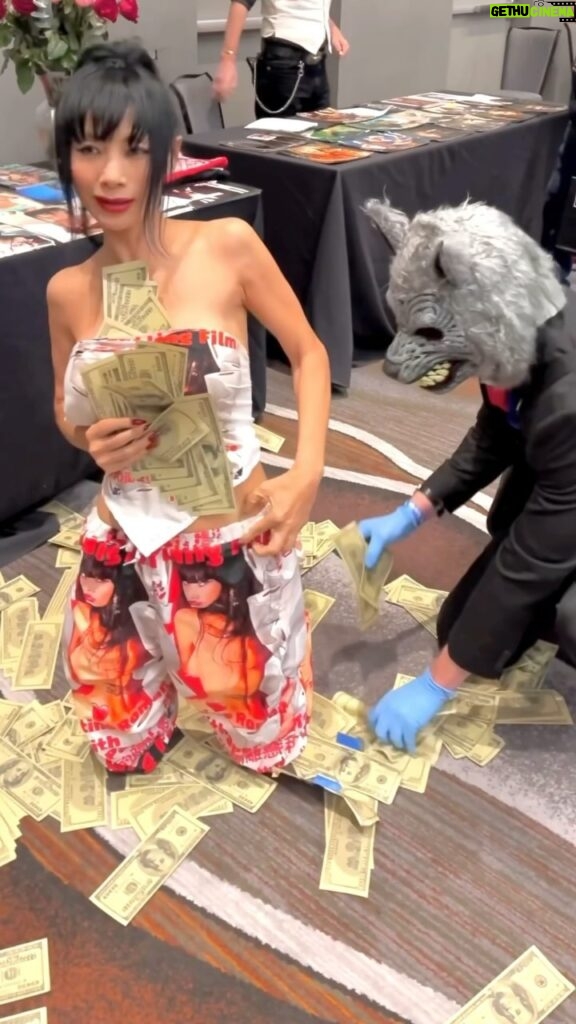 Bai Ling Instagram - You want to make money? Watch the video 🤣💰💋 hope it will make you laugh 🤣🤣👏 Today the original #thecrow reopens now in theater to celebrate its #aniversary so Click the link in my bio you can get the stunning #thecrowcollection #fashion I made for you at #bailinghollywoodshop @bailinghollywoodpopularshop @quarantineromancee What is #abundence ? Want some? Haha I got it for you 🤣🤣 watch this video till the end to see how much #monday I made wow 👀👀💵💵👍👍💴💴 so much #fun. Wow all #100bill big money haha if you want to make this kind of money then #follow me and #repost this video and tag your friends, because this #funvideo will bring you #goodluck and make you a lot of money and become so so SO #rich 🤣👏🥂👀🔥👠🌹👍😝💖💋💰💵💲💴👏💰💰 Look this guy ‘s , he is a wolf ? Actrullly he is from the #game #payday2 so funny 🤣🤣 So excited about everyday life, the silly me always like a #child love to play dance do silly things anywhere I go. I am still at the #nightmaresincolorado come say hello 1:20pm photoop 2pm #panel join me .Thank you all of you coming to see me here, you makes me very happy. I so appreciate some of you come all the way to this #comiccon just for me👀👏💖👍😝💋💋🌹🌹 Cookie: #askanditisgiven , live joyfully and #dreambig , with joy, love and playfulness , you will not only find your dream but live a wonderful life daily. Love from #denver Colorado 😝👍💋 #白靈電的小蠻腰 #白靈電影 #白靈時尚 ##bailingmovie #bailingfashion #fashion